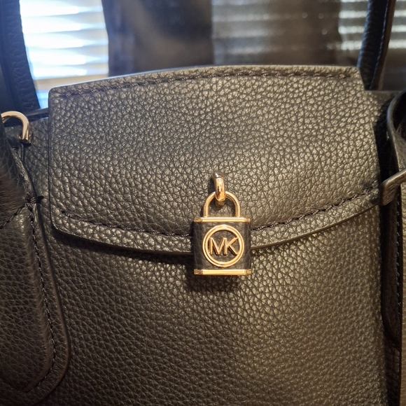 Michael Kors Sandra Gold Metal Large Satchel Bag - Picture 12 of 16